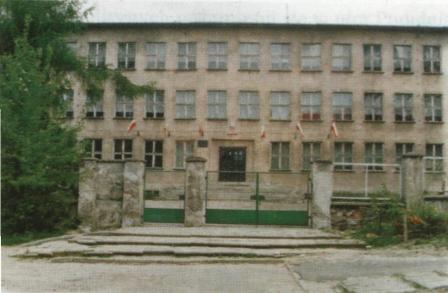 Budynek szkoły wybudowany w 1961r.